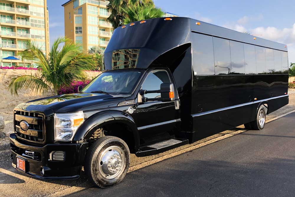 Ford F-550 Bus